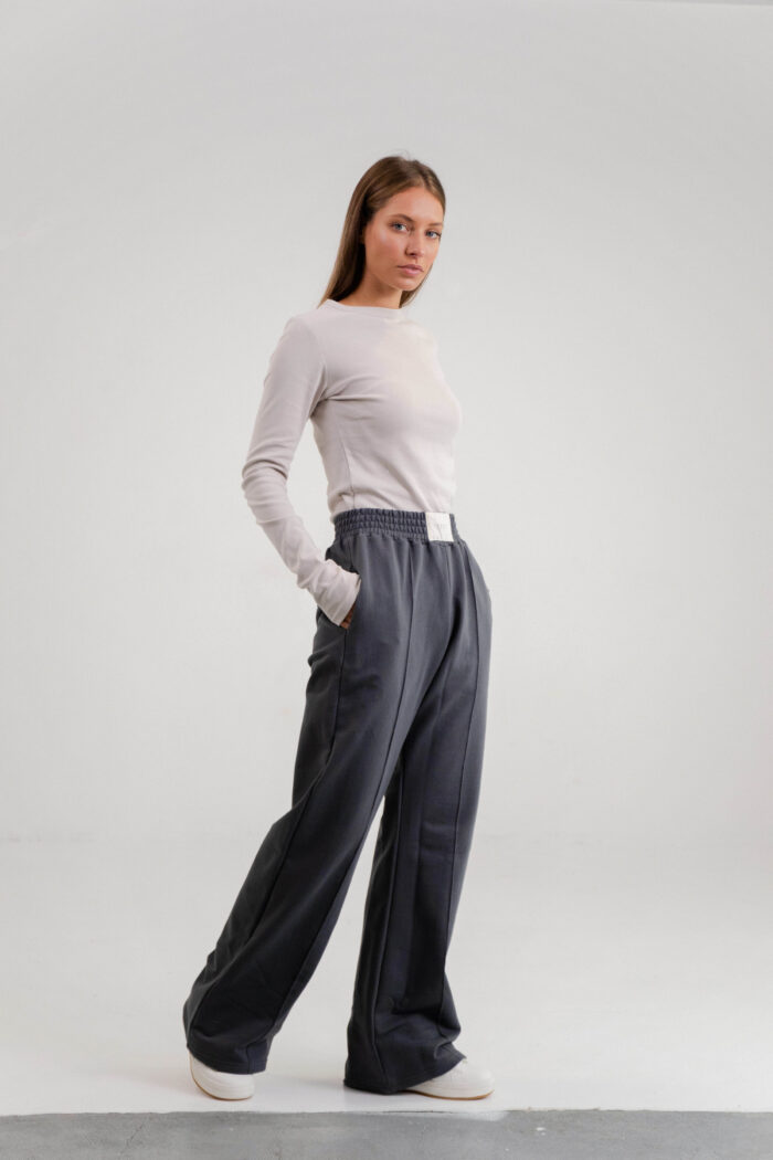 TRENERKA APRIL DARK GREY - Slika 1