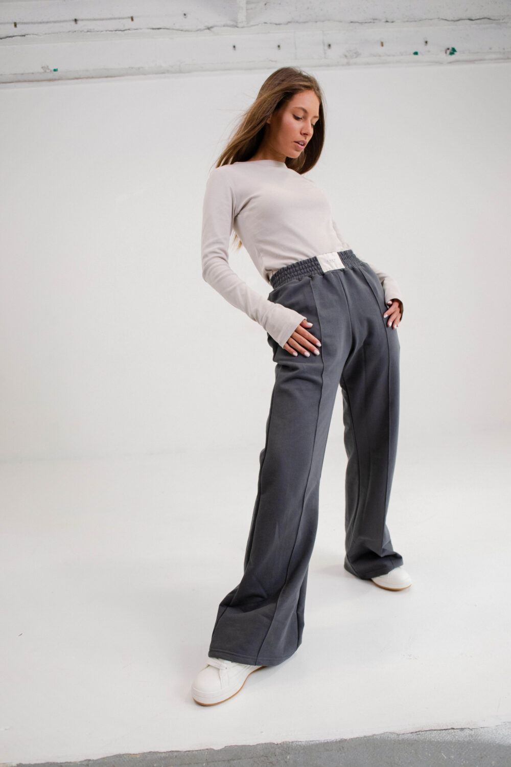 TRENERKA APRIL DARK GREY - Slika 2