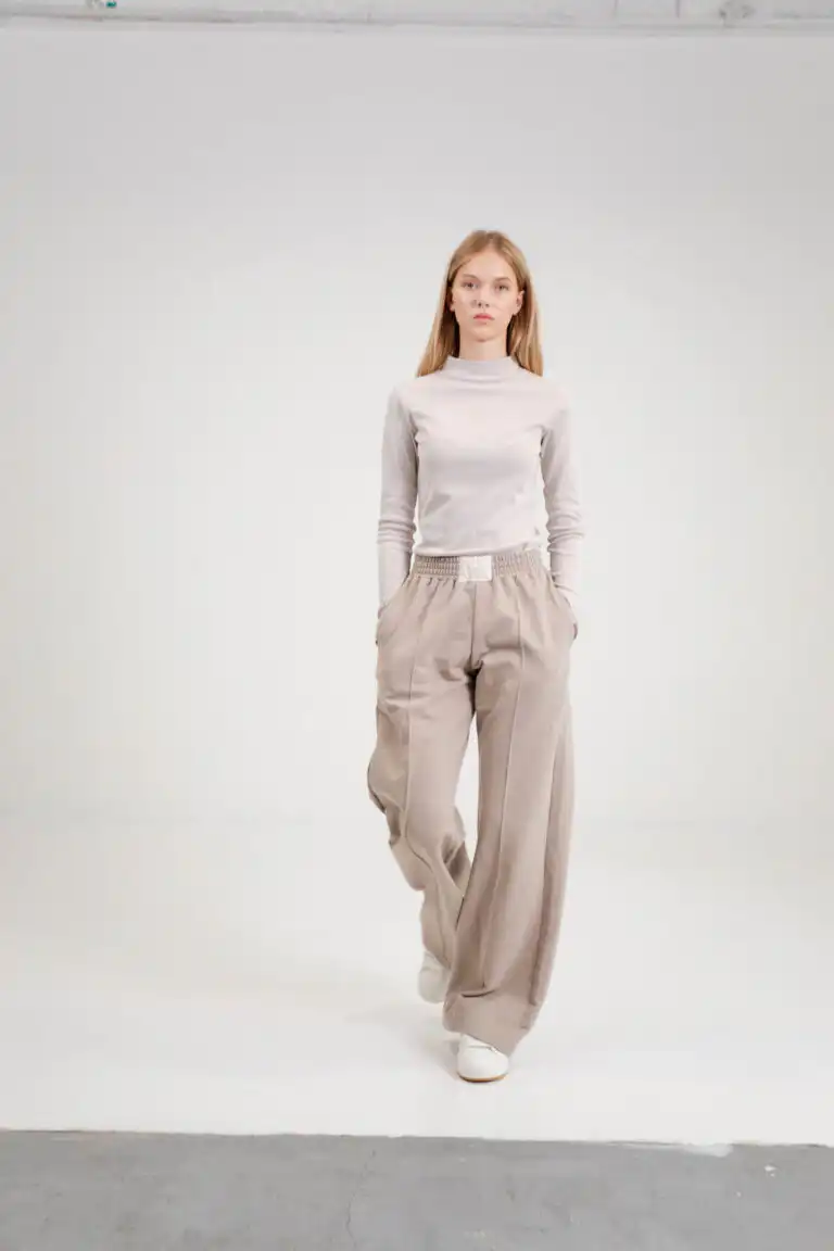 Trenerka April Mocha