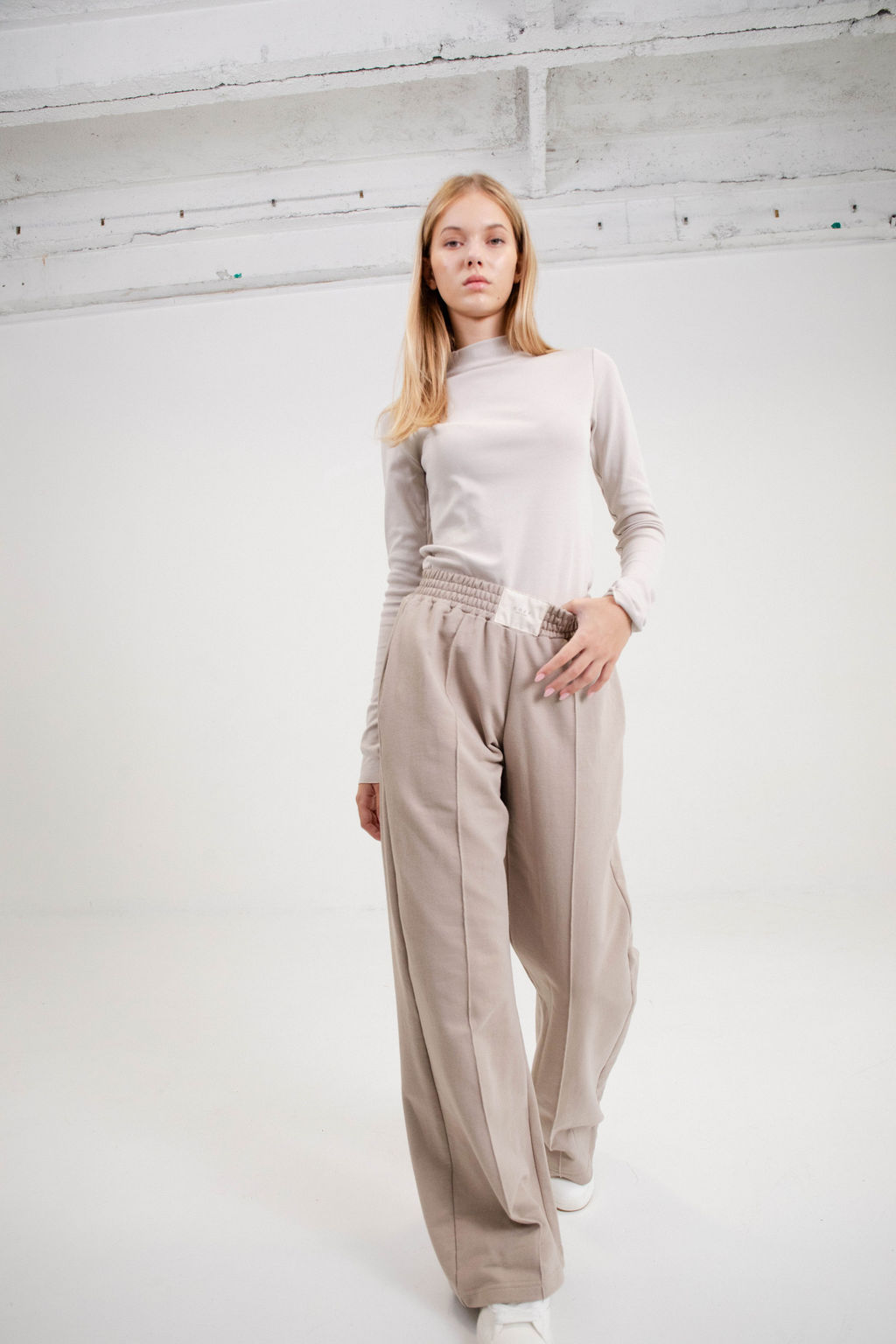 029A5046 TRENERKA APRIL MOCHA - Slika 7