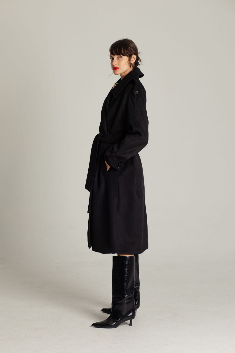 KAPUT COZY BLACK - Slika 3