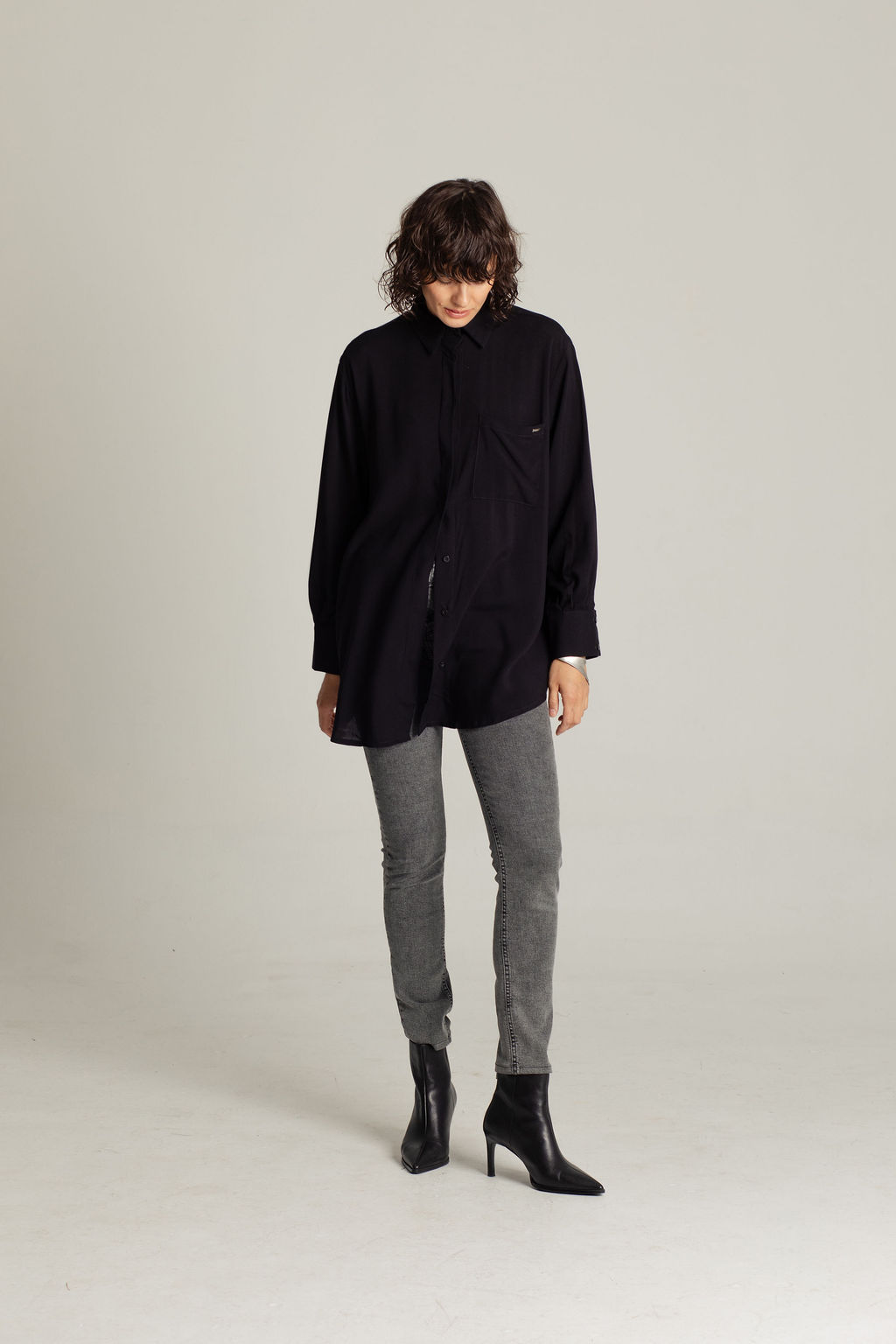 029A6524 KOŠULJA OVERSIZED BLACK - Slika 3