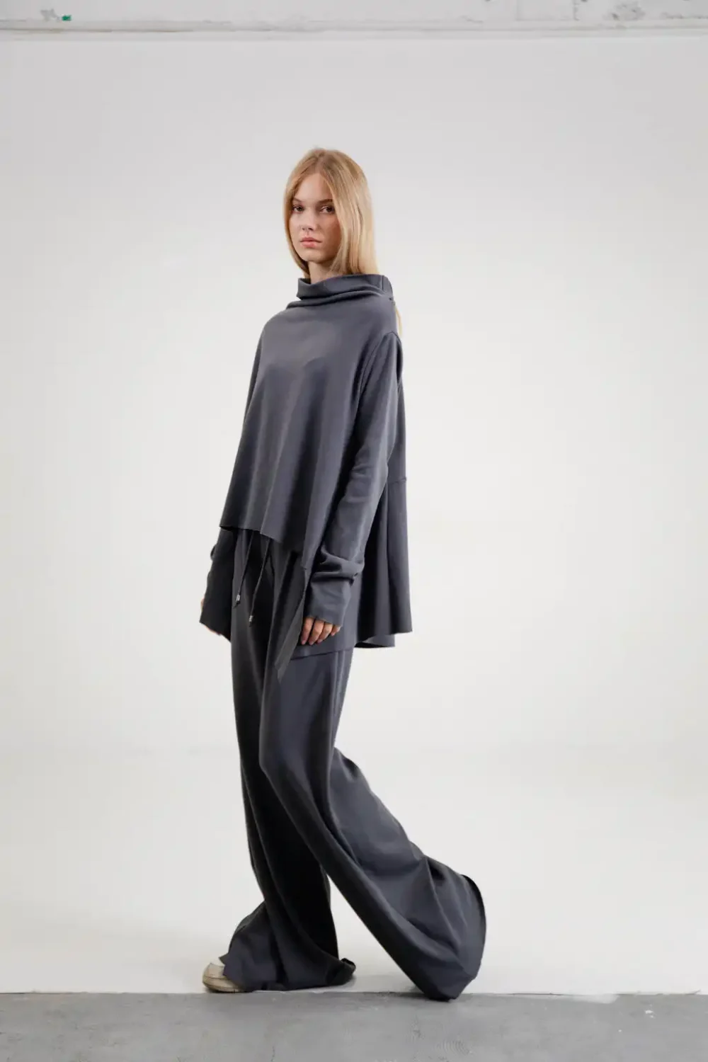 MAJICA NIA INTERLOCK DARK GREY - Slika 4