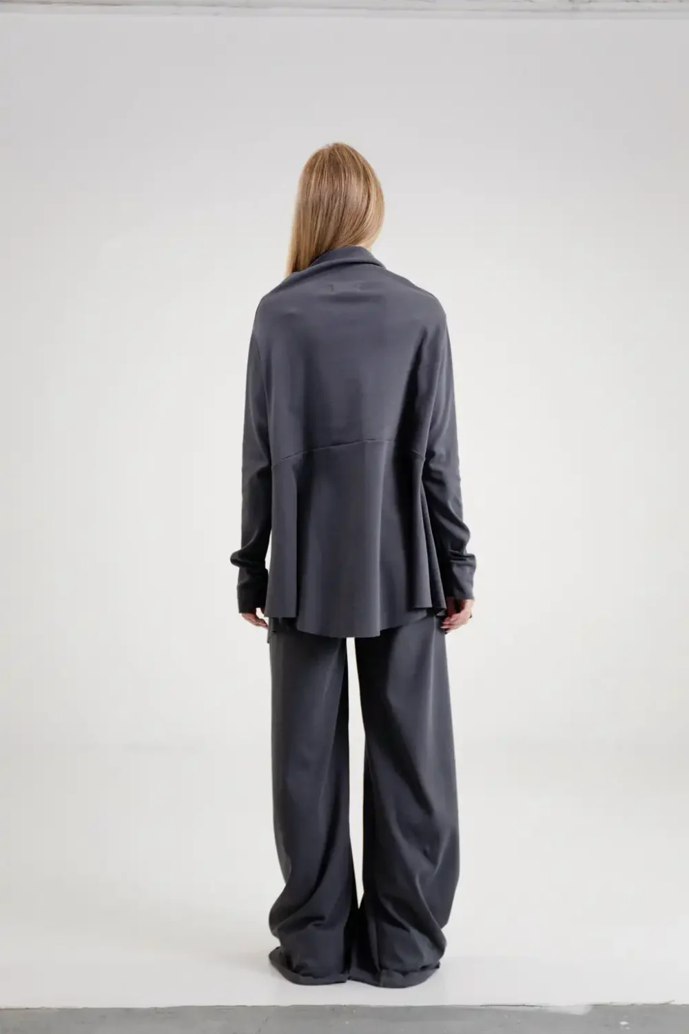 MAJICA NIA INTERLOCK DARK GREY - Slika 2