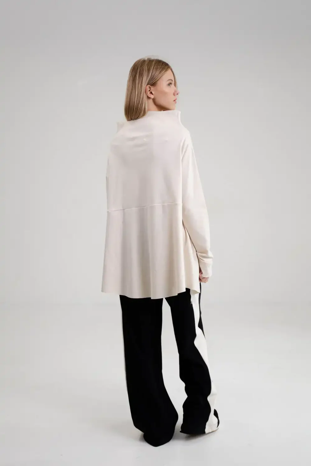 MAJICA NIA INTERLOCK OFF WHITE - Slika 2