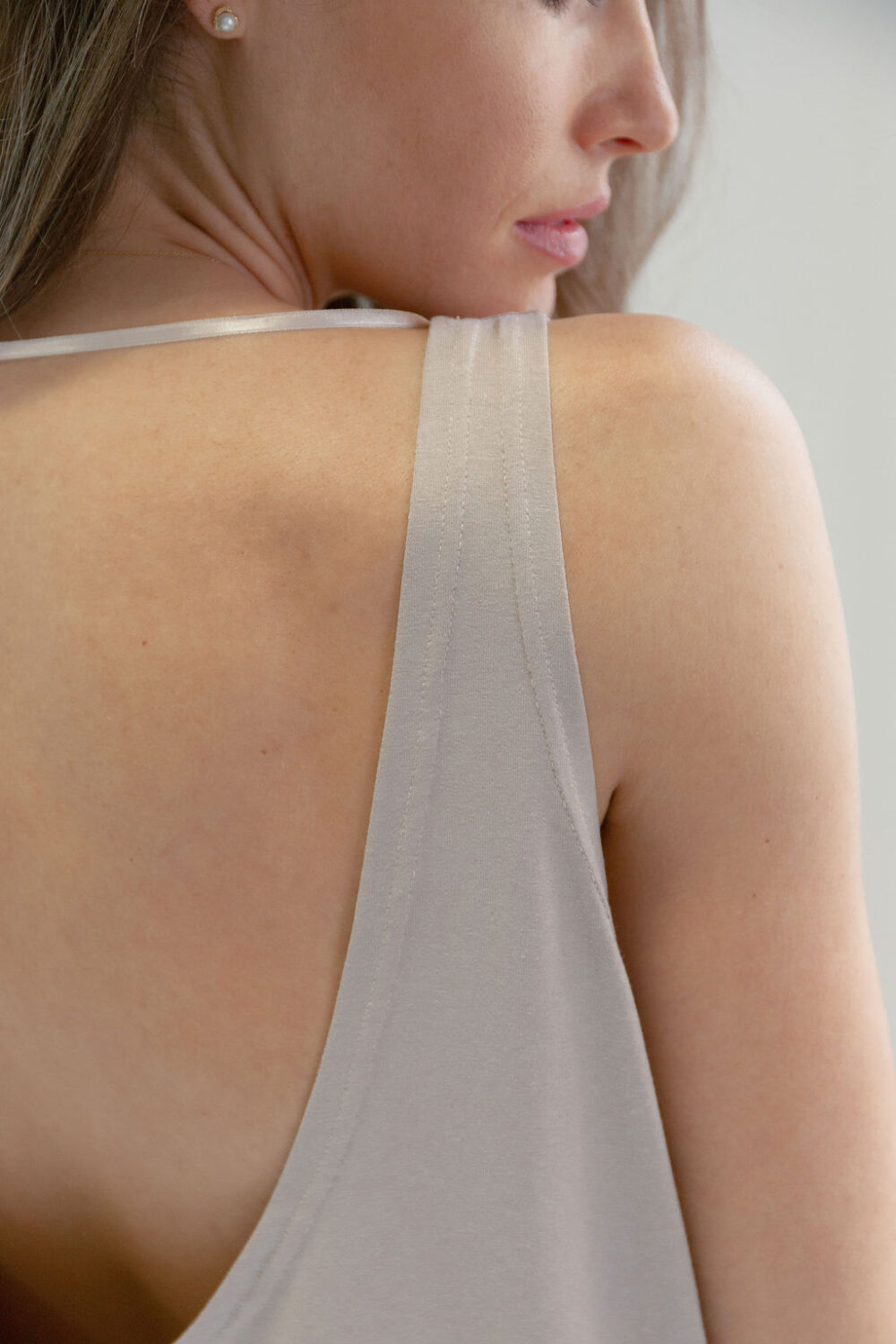 MAJICA TANK TOP MOCHA - Slika 5