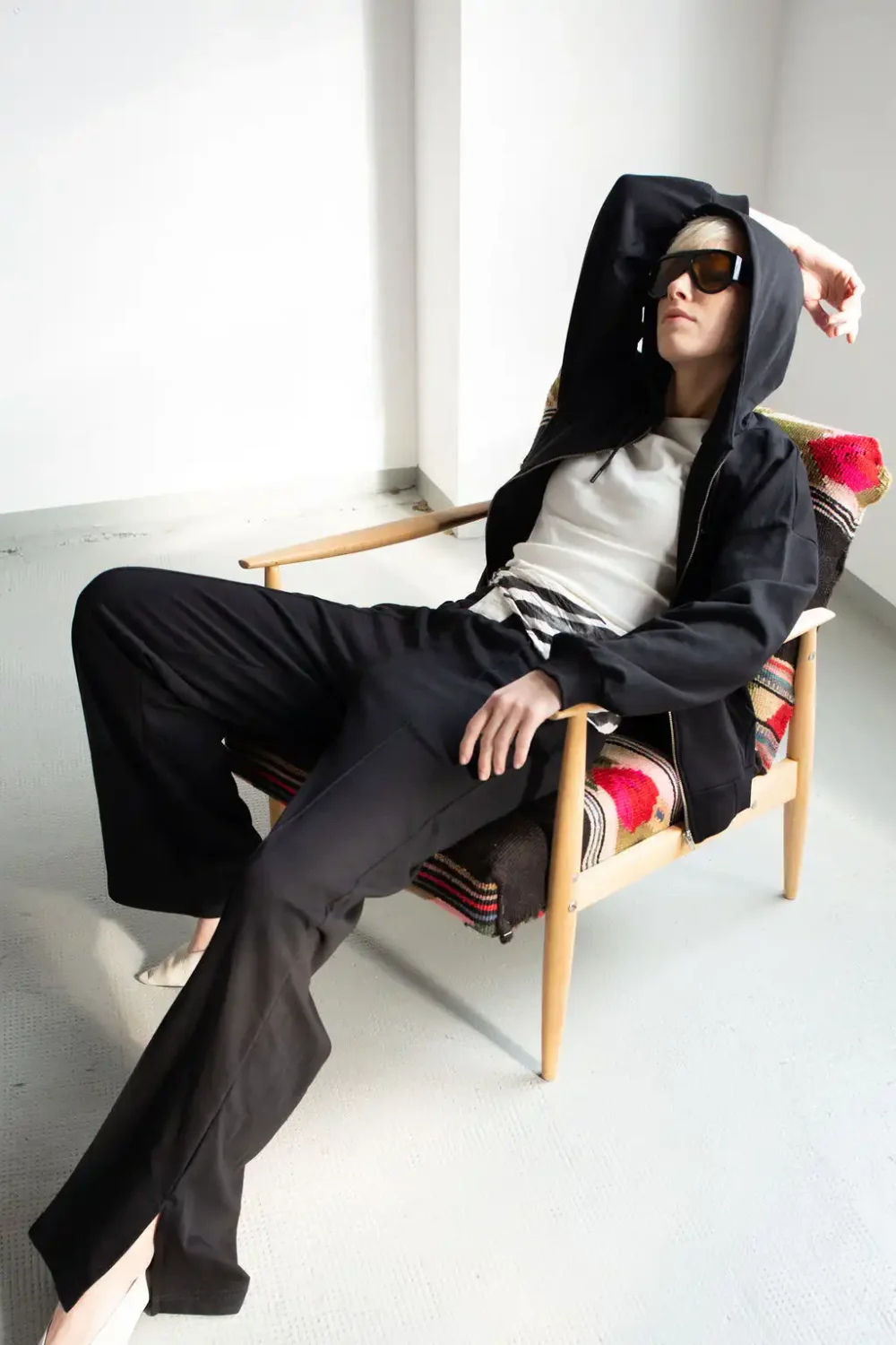 TRENERKA APRIL NO.2 BLACK