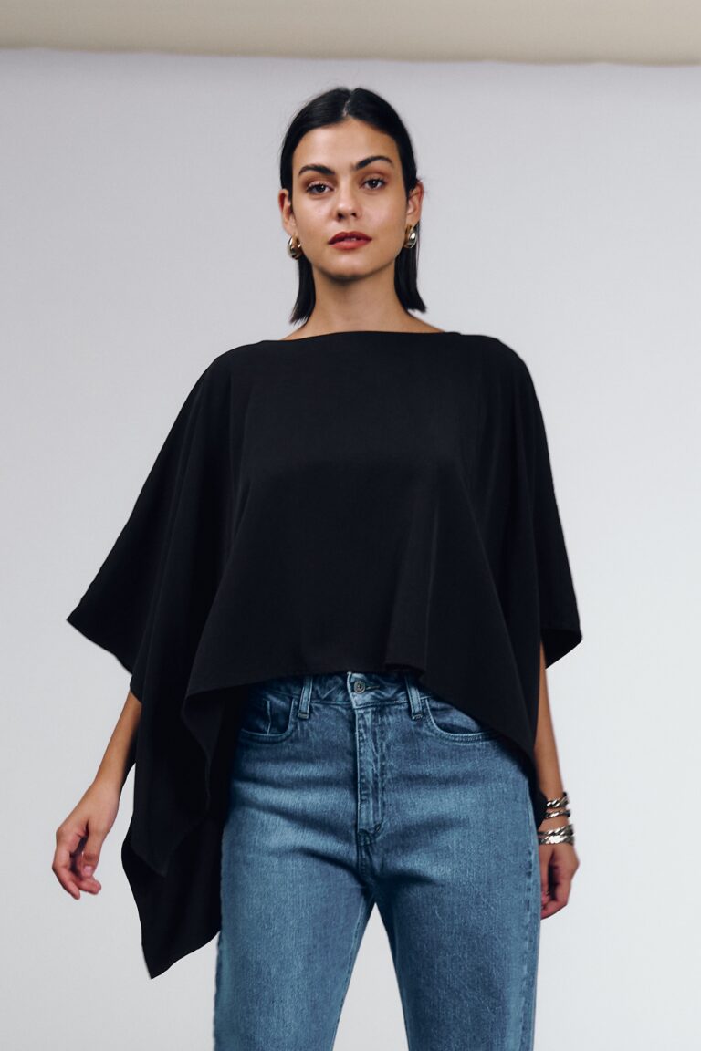 majica essential black